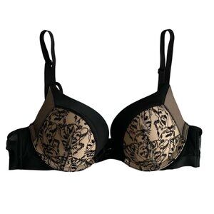 Victoria Secret Very Sexy Bra Black Creme Size 32 B Push-up Padded Romantic